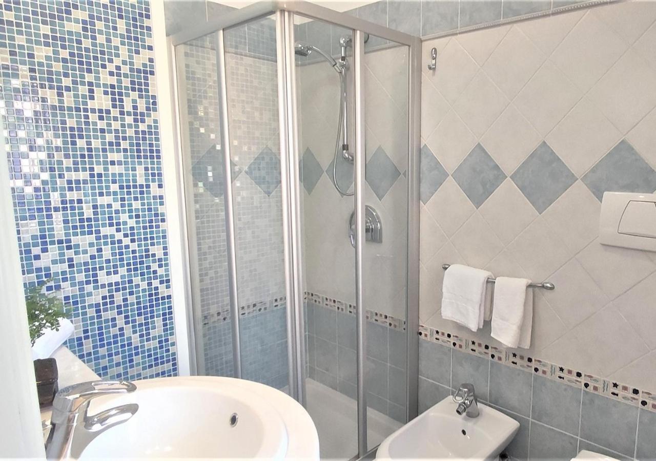 B&B Di Girolamo Lido Di Fondi Buitenkant foto